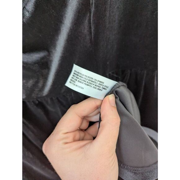 Ava & Viv 1X navy blue velvet dress with flower applique - Picture 6 of 8